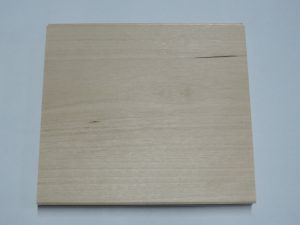 バーチフローリング