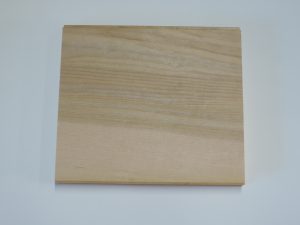 バーチフローリング