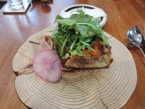 木のプレート　オードブル